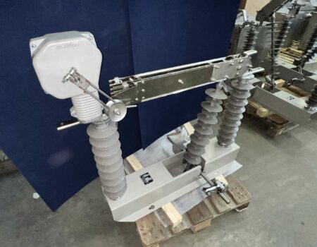 img-25kV-on-load-scaled.jpg